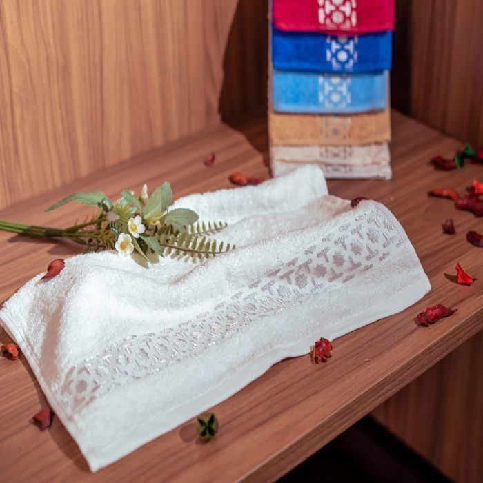 Serviette de toilette - Arabesque - 50x90 cm - 100% coton - Blanc - Élégance chic