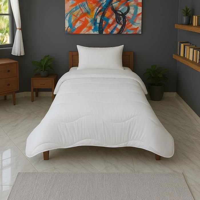 Couette  Blanche  Microfibre - 160x220 cm - 1 Place // Chaud (C°++) & Antiallergique