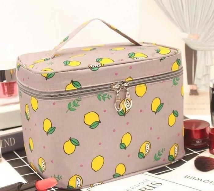 Trousse de maquillage étanche Modernist Carré-Citron Gris