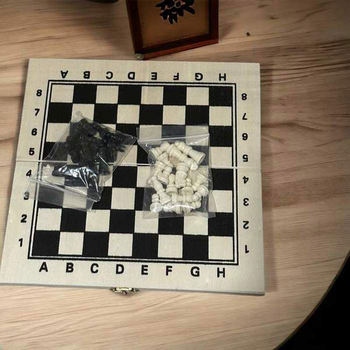 Classique jeu d'échecs mini table