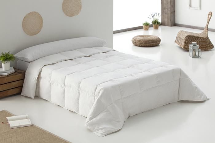 Couette - MAISON GOOD AND WELL - 240x220 - 90% Duvet - Anti-acarien - Blanche