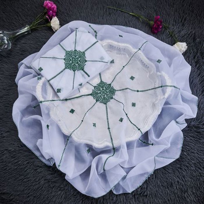 Cache plateau en voile Brodé  tarz el fassi