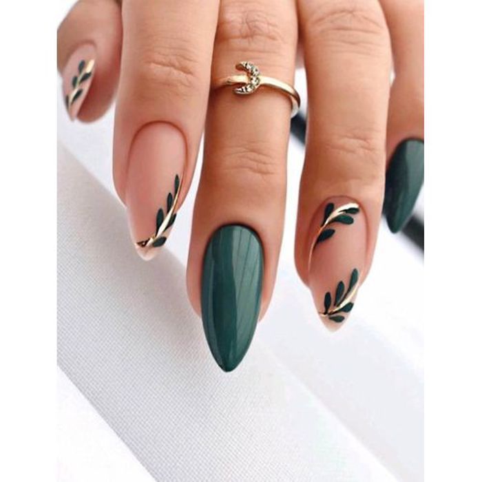 Boite de 24 pcs carré court/faux ongles avec lime et feuille ruban