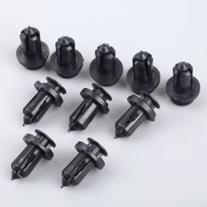 10pcs de 10.5mm pour des agrafes de panneau de porte de voiture.