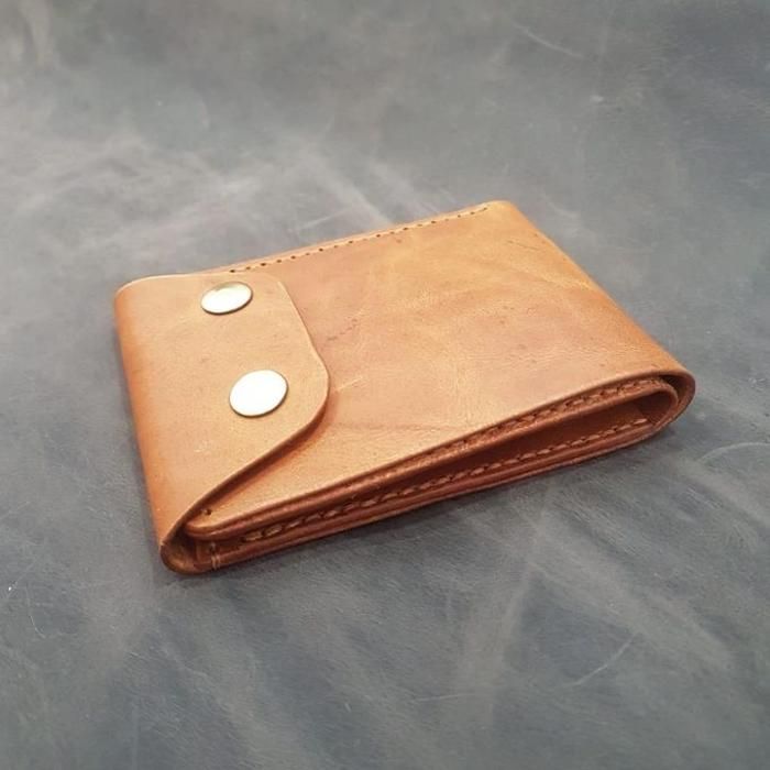 Portefeuille - HANDMADE - Classic Bifold - Cuir pleine fleur - 8 cartes - Marron
