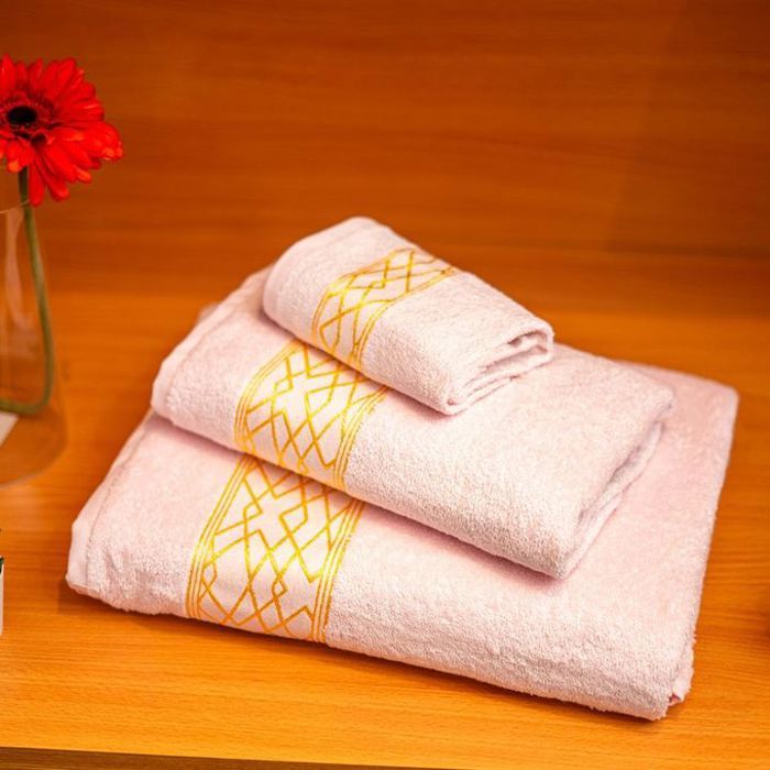 Serviettes de bain - GENERIC - Pack de 3 - Coton égyptien - Rose - Douceur et absorption