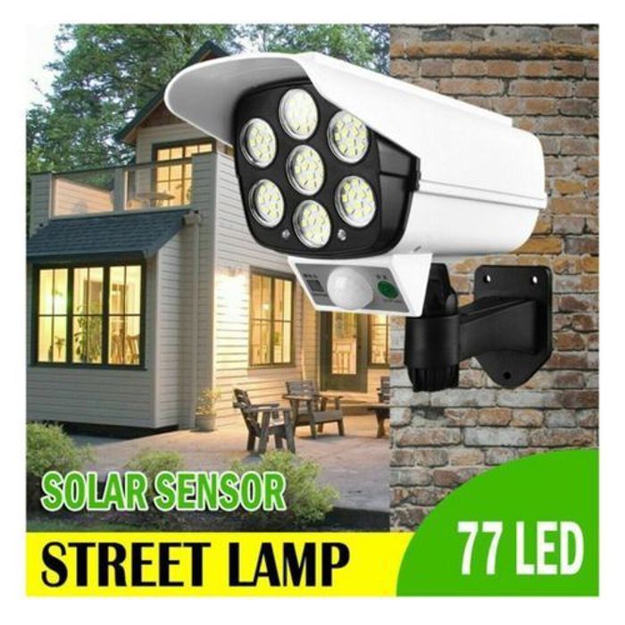 Lampe Solaire Fake Camera avec Télécommande + détecteur de mouvement