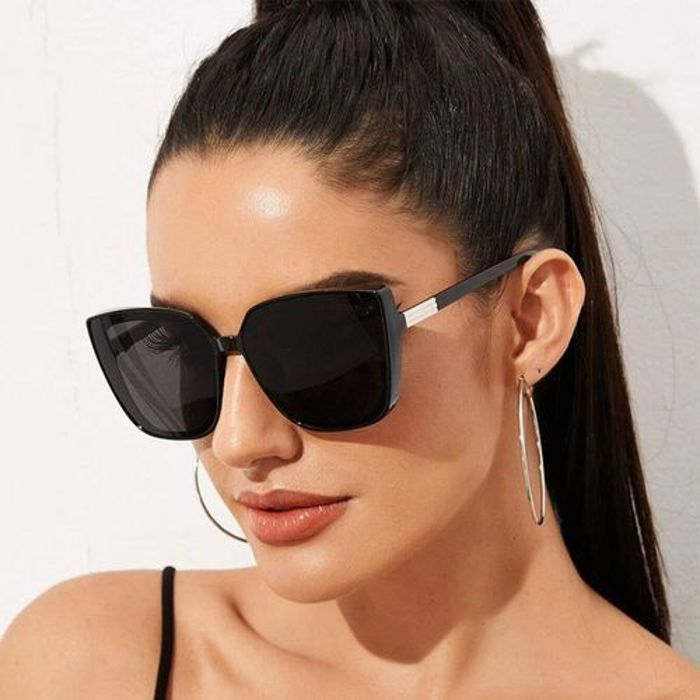 Lunettes de soleil - GENERIC - Modèle Square - Noir - Protection UV - Étui rigide