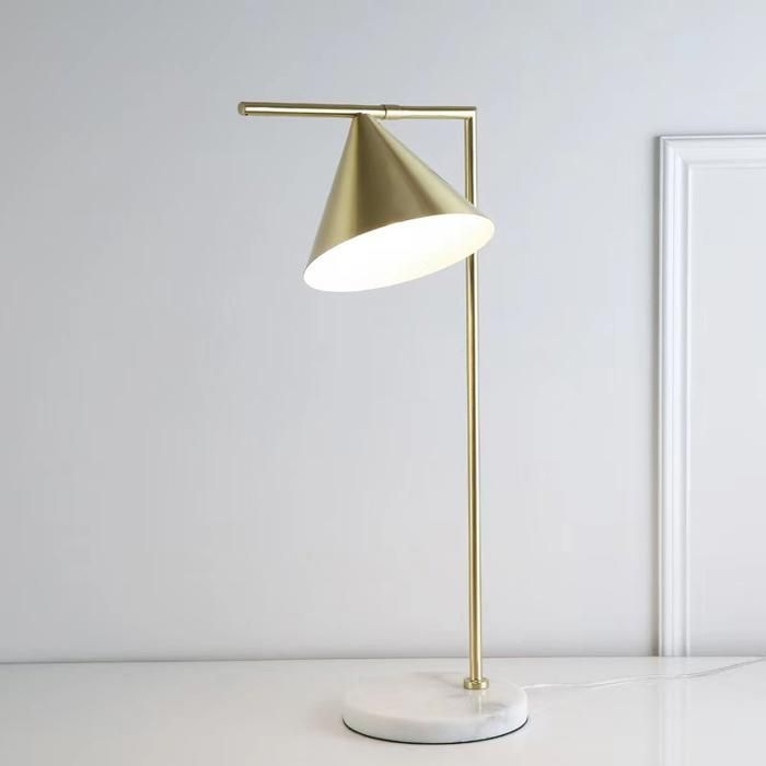 Lampe à poser - TRIANGLE - H64CM x L30CM - LED E27 - 12W - Métal