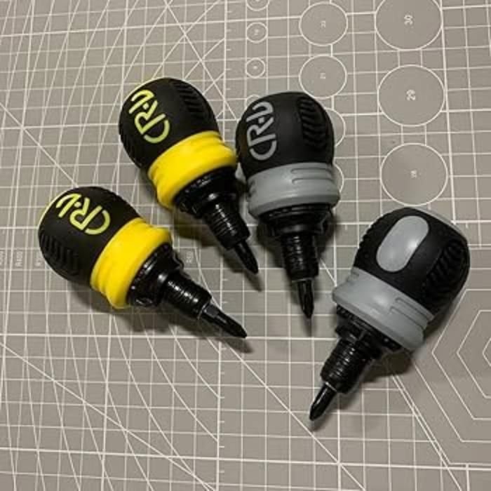 Cru mini tournevis à cliquet magnétique fendu, tête de lit à double usage (Couleur aléatoire)