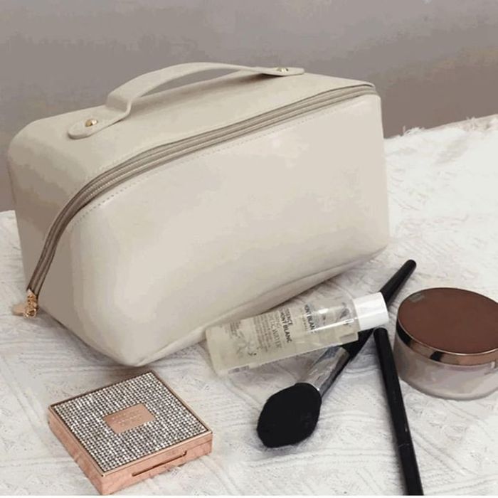 Sac à cosmétiques, trousse organisateur d'articles de toilette pour femmes, idéale pour ranger vos produits de beauté.