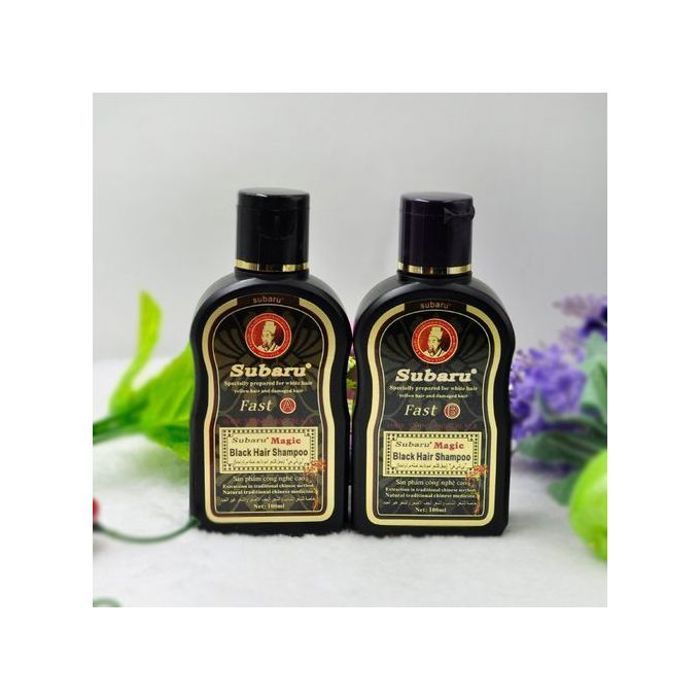 Shampoing Magique Noir : Cheveux Noirs Brillants en 5 Minutes