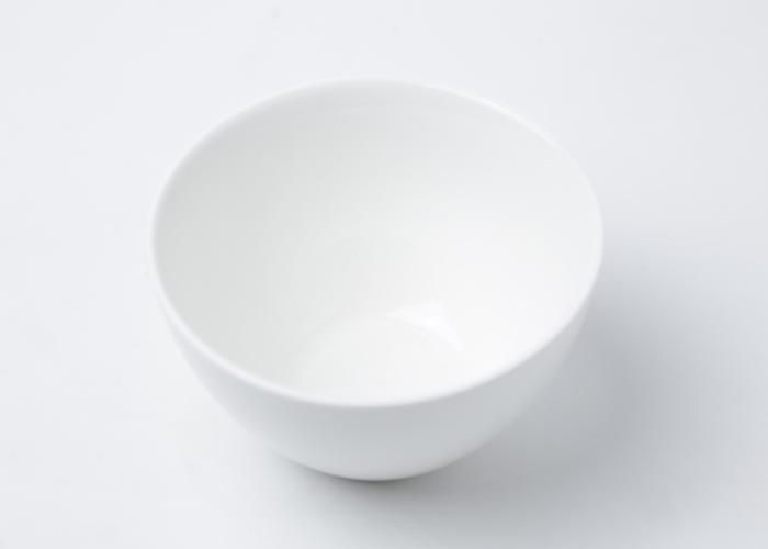 BOL DE STYLE JAPONAIS BLANC EN PORCELAINE 12,5*6CM