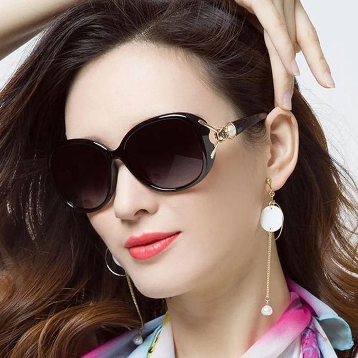 Lunettes de Soleil - Noir - Femmes - Protection UV400 - Design Rond - Monture Légère