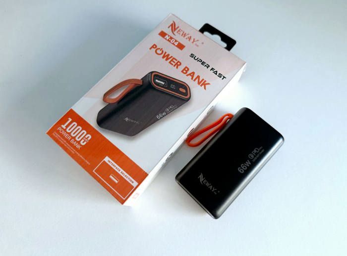 NEWAY Power Bank 10000 mAh, avec afficheur LED de charge, de bonne qualité pour une charge rapide -Noir-