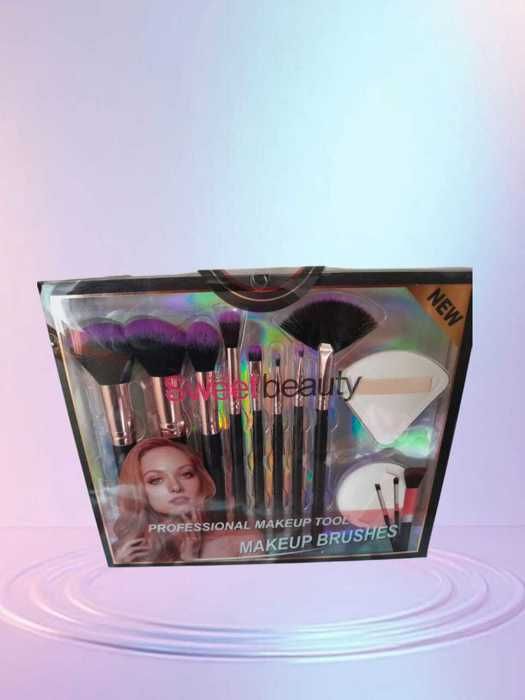 Pinceaux à Maquillage - SWEET BEAUTY - 8 Pinceaux & 2 Houppettes - Doux - Tissu Duveteux - Blanc