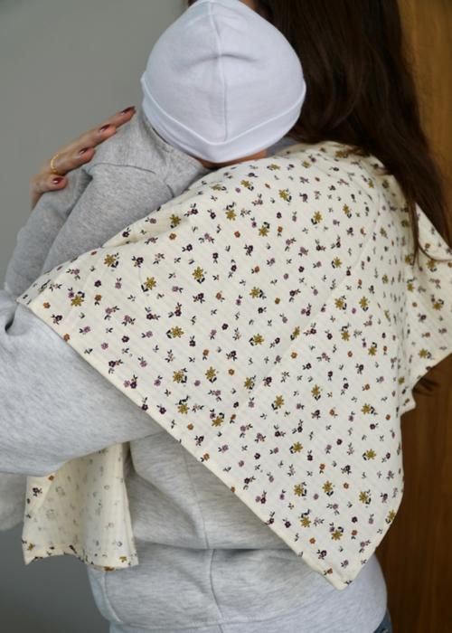 Lot 2 Bavoirs d'épaule Lange Gaze Fleuri