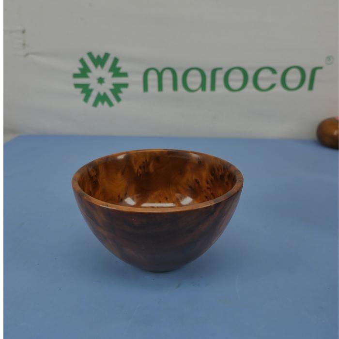 Bol en bois de Thuya fait main, design unique et élégant pour une touche naturelle.