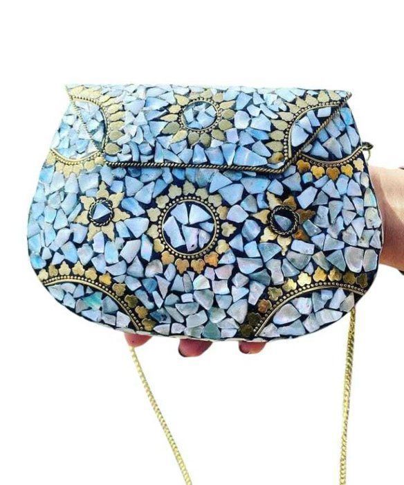 Sac fabriquer à la main à l'aide de metale et nacre