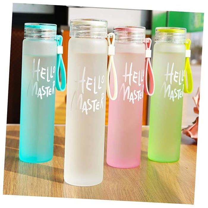 Bouteille d'eau de sport isotherme en plastique sans BPA et anti-fuite qui garde les boissons chaudes et froides