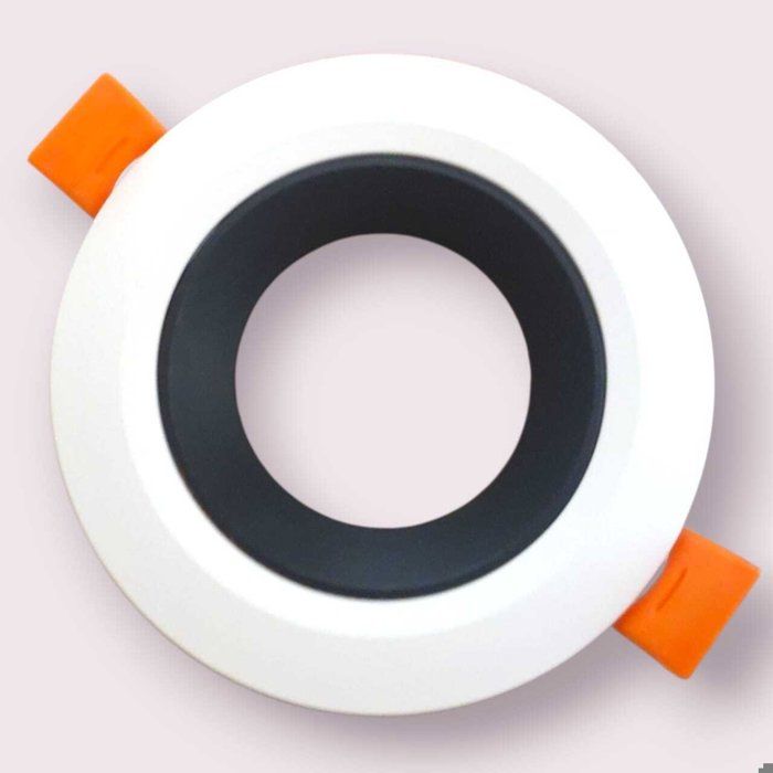 Spotlight Plastic Bicolore – Design Contrasté, Fixation Facile