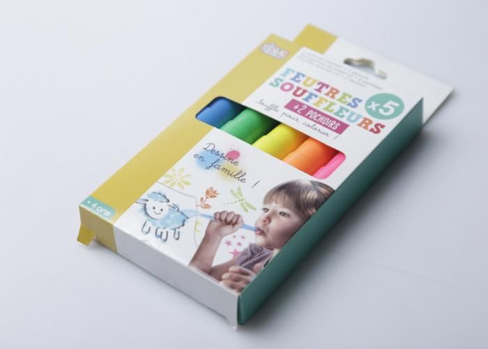 Feutres souffleurs CREATEUR DE GENIE lot de 5 feutres et 2 pochoirs